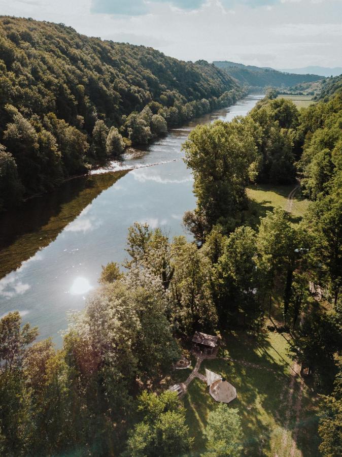 Отель Robinson Camp Kupa - Juratovicki Brig Netretic Экстерьер фото